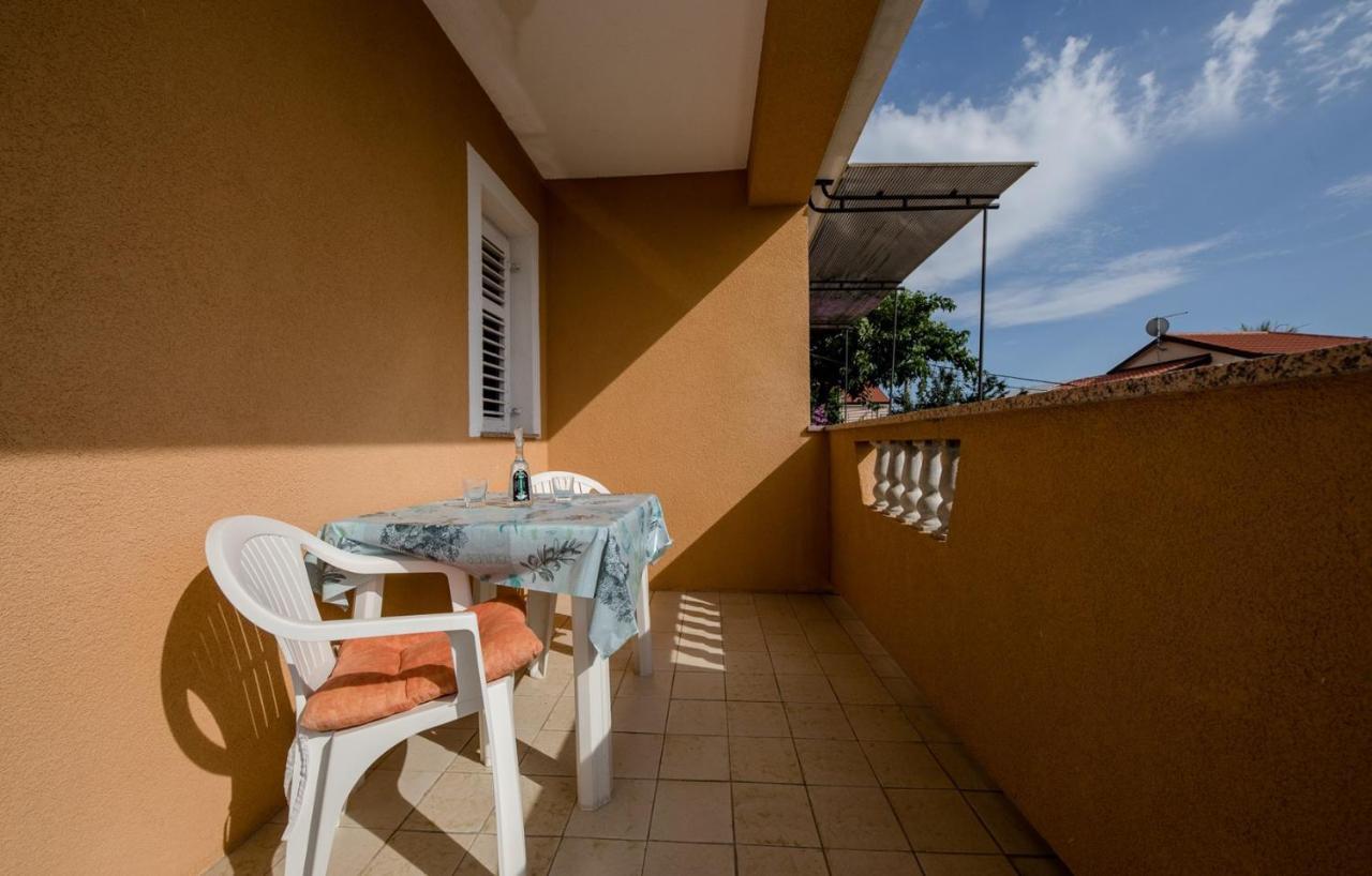 Apartments Makaus Supetarska Draga Exterior photo