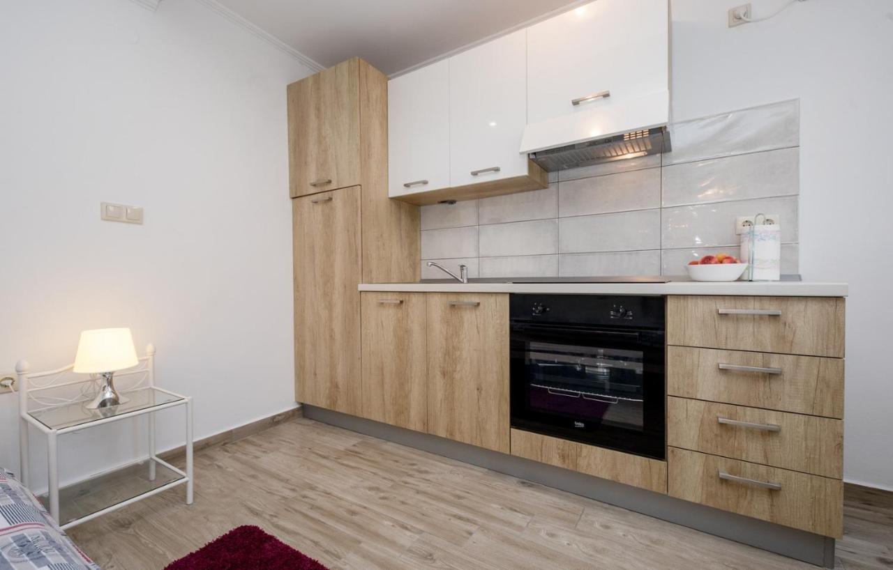 Apartments Makaus Supetarska Draga Exterior photo
